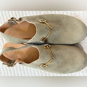 NEW NEVER WORN SZ 9 Sam Edelman Olive Suede Mule with Gold Bit Hardware